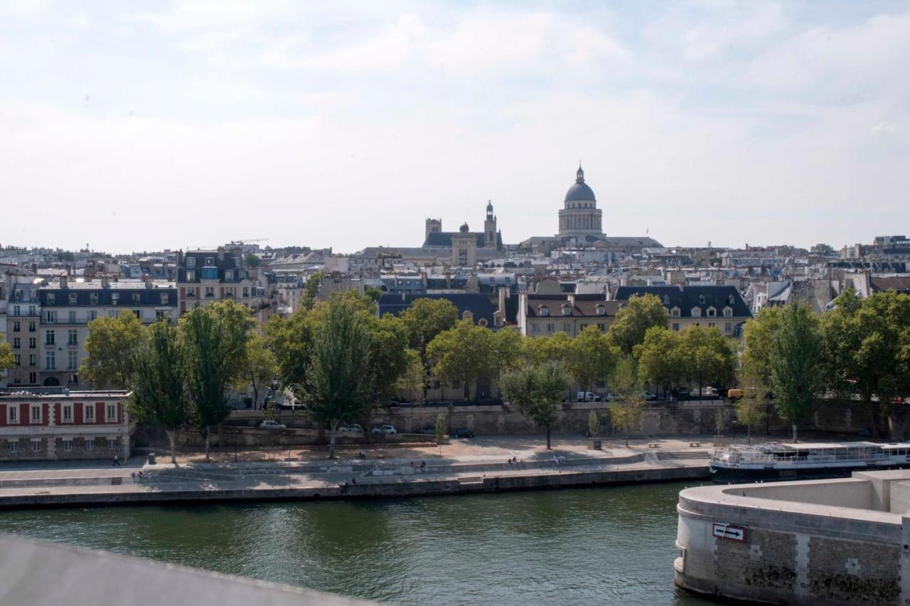 Charming Studio In The Heart Of Ile Saint-louis Appartement Parijs